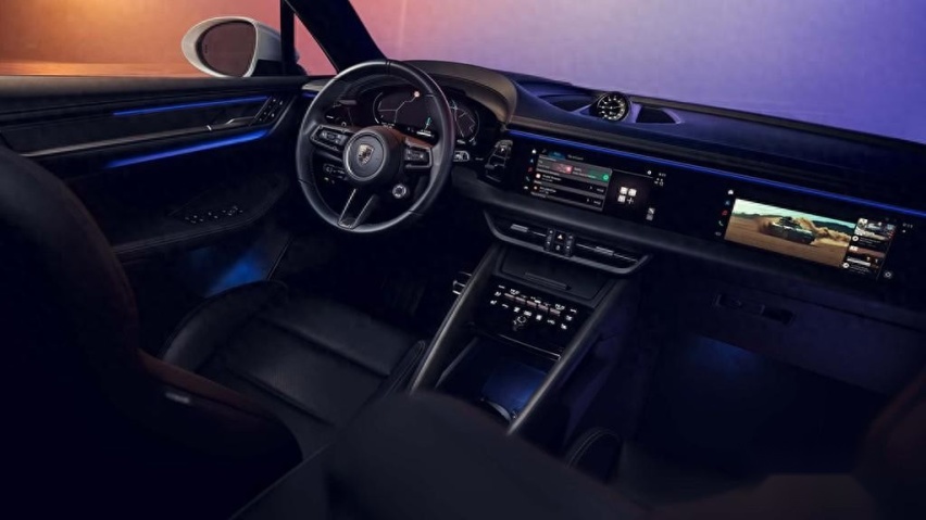 三块大屏+AR HUD 保时捷Macan EV内饰曝光 或明年初上市