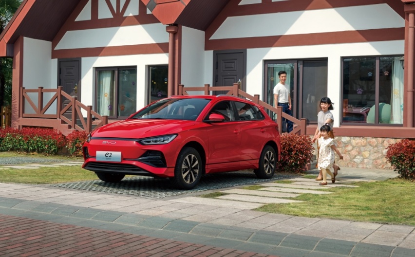 比亚迪真卷！这纯电新车10.28万起 带热泵/405公里续航！