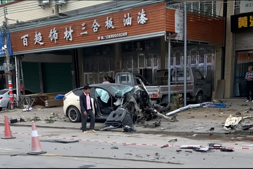 特斯拉刹车又失灵了，真遇到刹车失灵怎么办？教你两招救命技能