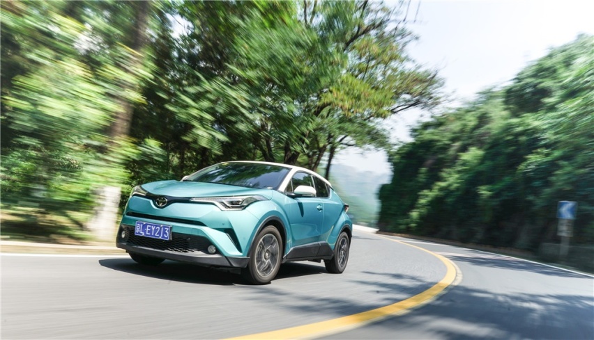 这台15万的SUV，或许能帮你逃离城市…