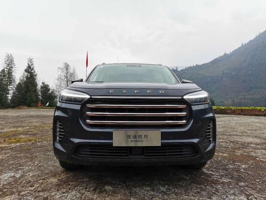 试驾星途旗舰车型揽月400T，全系标配带来“真”入门即豪华
