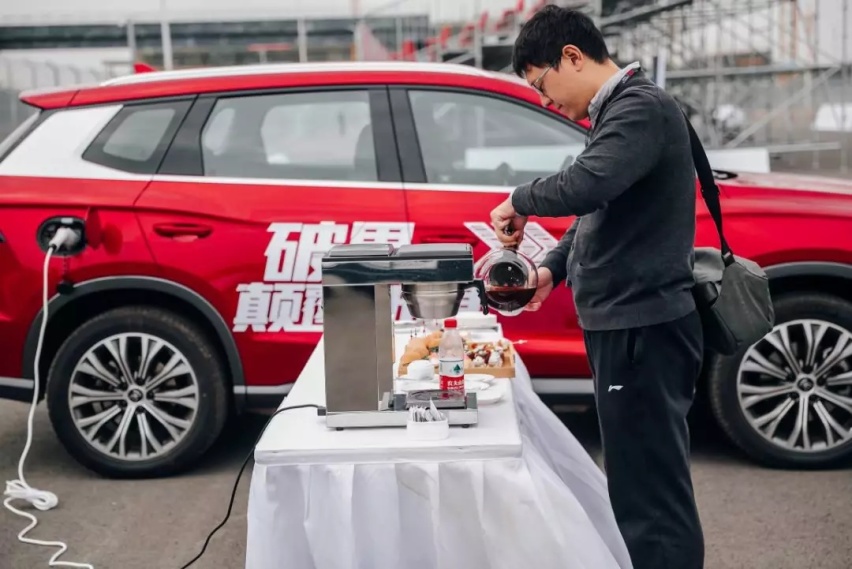 手持20万买低配CR-V？这辆6.5秒破百的插混车你现在看还