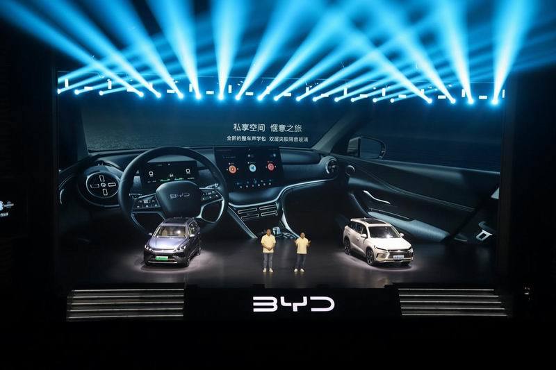 DM5.0上车 11.28万起售 比亚迪二代宋Pro DM-i与海狮0