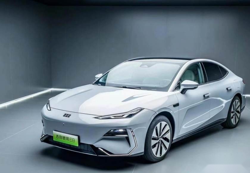 5款车型3种续航 吉利银河E8最值得选的是550km MAX版吗？