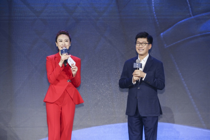 岚图汽车举办首届VOYAH NIGHT岚图用户之夜