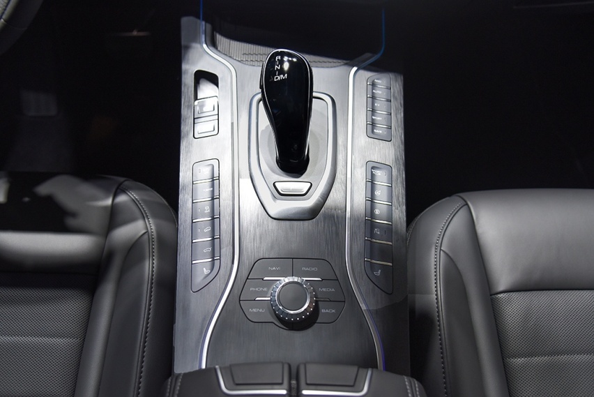 高颜值低油耗，WEY VV7 PHEV新车解析