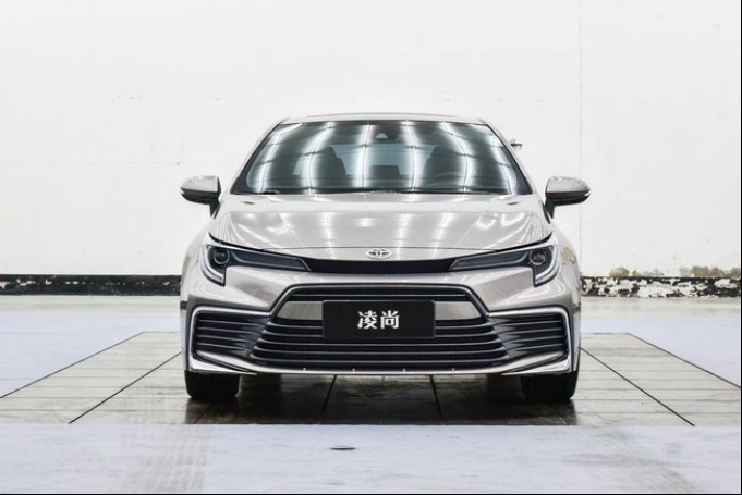 同为A+级轿车，价格相仿，选丰田凌尚还是亚洲狮？