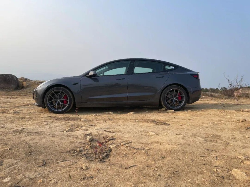 新老势力对决,大众ID.7迎战Model 3,谁才是真“大佬”?