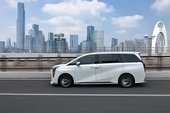 售价26.98万元起 全面升级 广汽传祺M8宗师系列正式上市