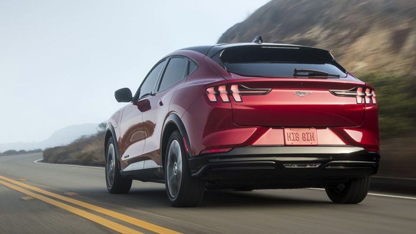 Mustang Mach-E全球试驾，福特“电马”够不够劲？