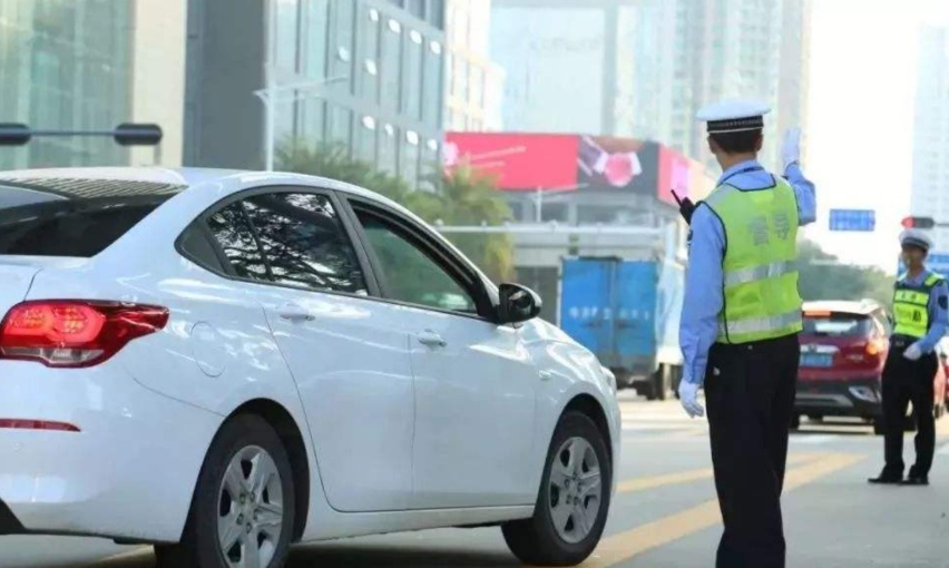 车辆在交管申领了免检标志后，还有哪些需要注意的问题？