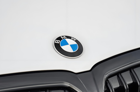 宝马销售被指拉踩小米？小米高管回应，并称多试驾、对比