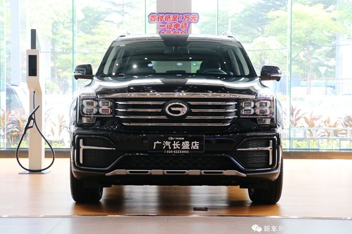 新款传祺GS8：抢先实拍，内饰动力双升级