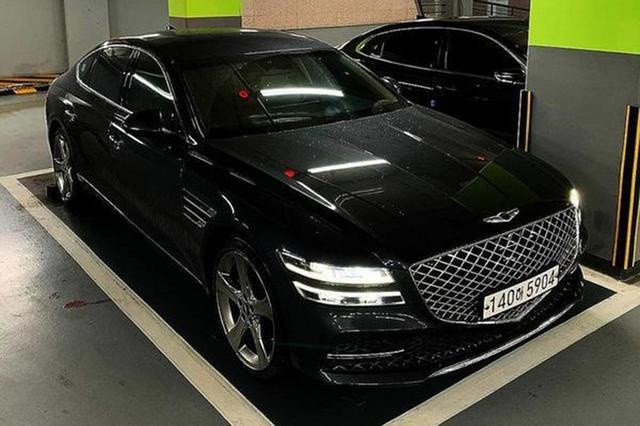 捷尼赛思G80海外实车图 搭载2.5T与3.5T两种发动机