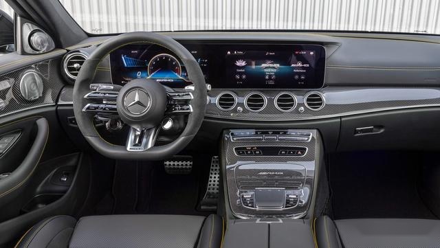 四门V8大对决 你选宝马M5还是奔驰AMG E63