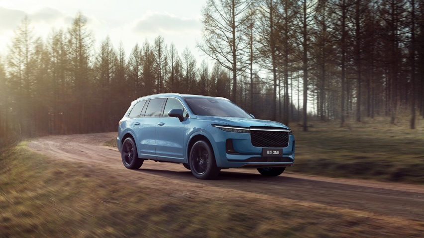 同为增程中大型SUV  2021款理想ONE和岚图FREE你选谁？