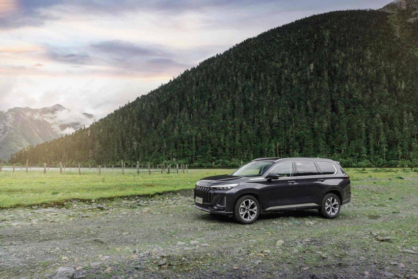 同为20万级自主中高端SUV，星途揽月400T和广汽传祺GS8谁更好开