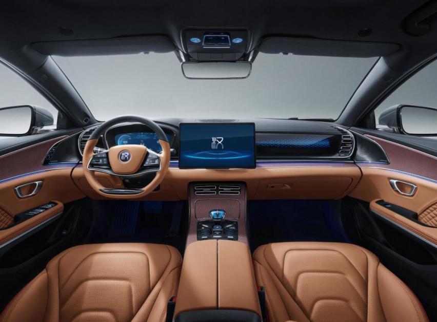 3.7s破百、最长续航1300km，预售21.68万元起的汉DM-i/