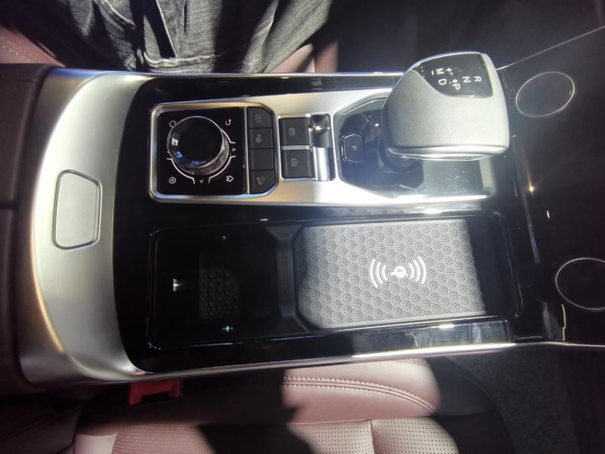 2021上海车展：捷途X70 PLUS诸葛版与捷途X90实拍