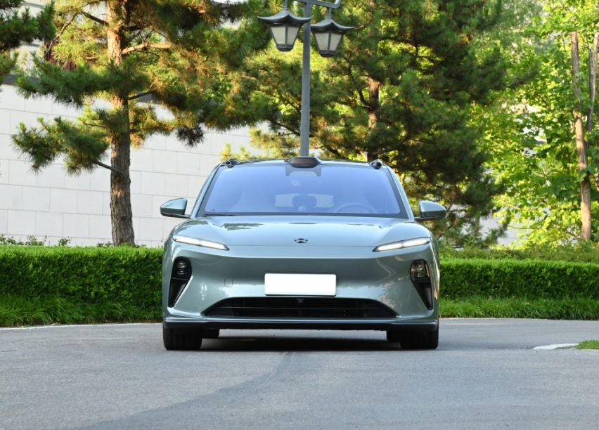 国产打造的豪华旅行车，造型比沃尔沃V60漂亮，4秒破百，不足30万