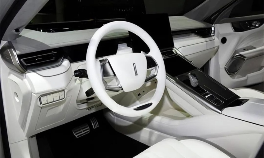 全新宝马i3下线、赛博摩卡专利图曝光…