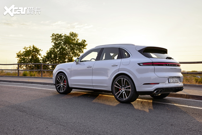 当下最猛的卡宴,保时捷 cayenne turbo e-hybrid