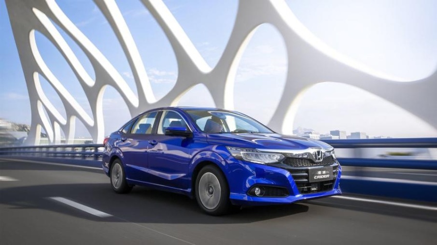 预算10万内！合资紧凑级车，凌派、轩逸经典、朗逸启航谁最靠谱