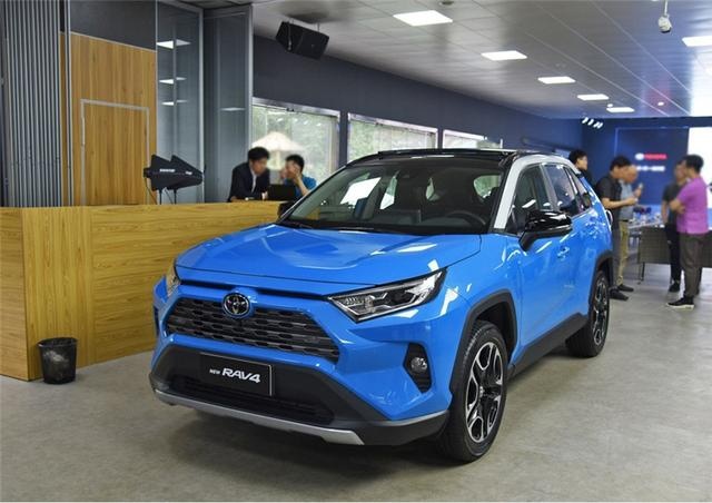 20万级合资SUV对比，全新一代RAV4与CR-V你更看好谁