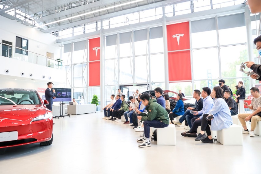 郑州开元特斯拉中心正式开业，Model 3焕新版到店添彩