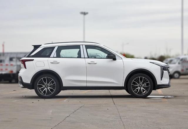 2022款奔腾T55，8万级SUV，红旗同款1.5T发动机怎么样？