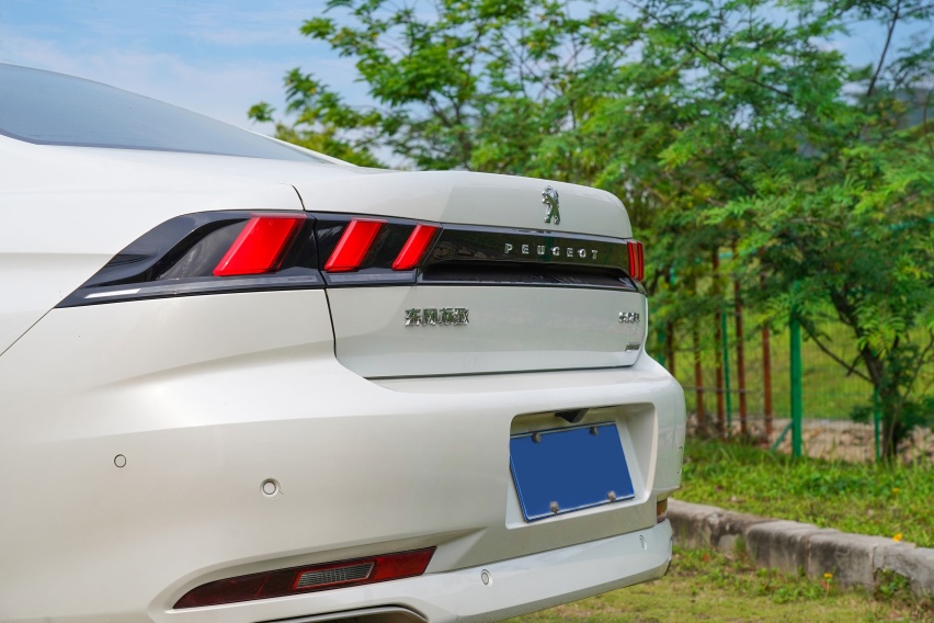 试驾标致508L：又帅又能打，这是一台我想要，它全都有的车