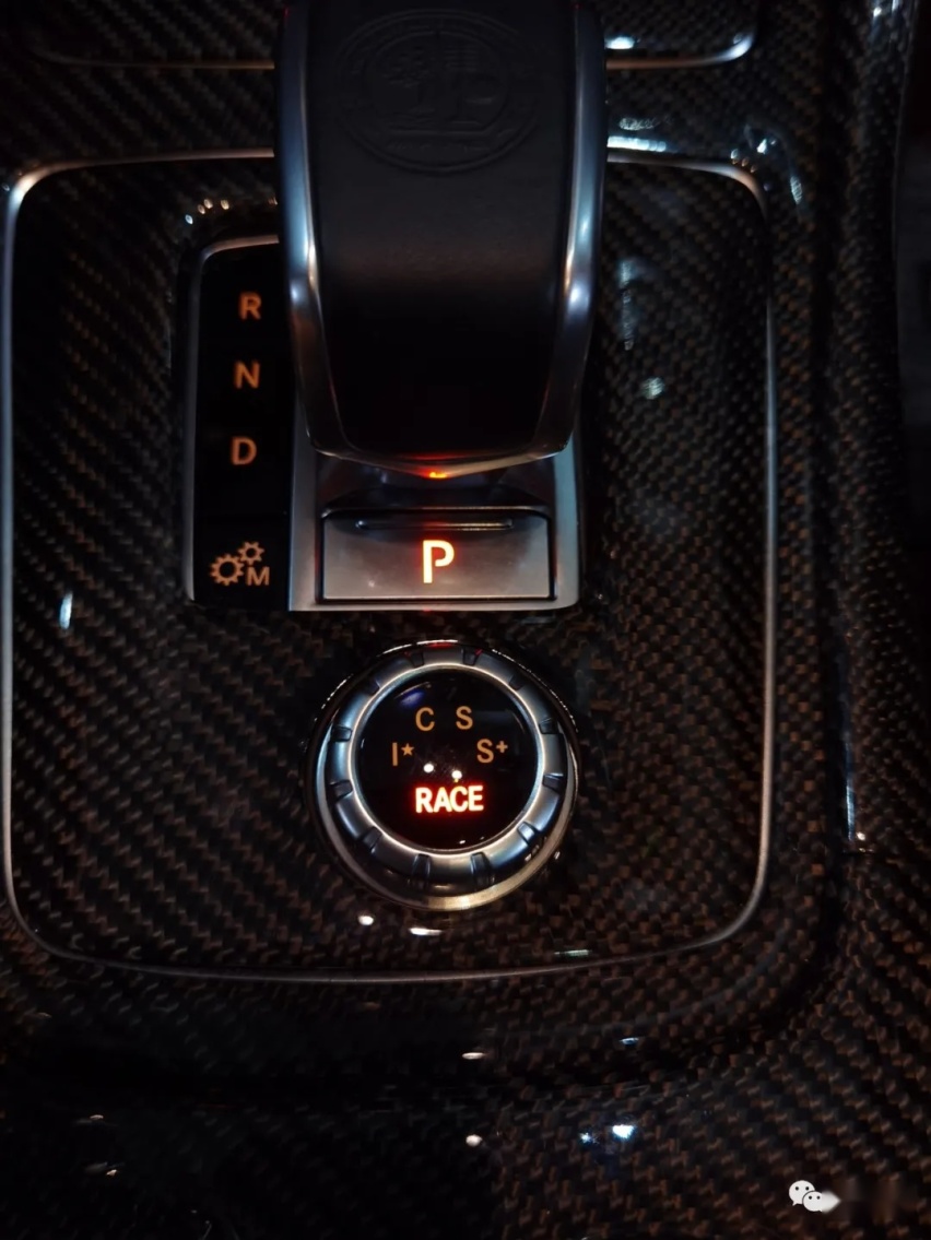 潮州车友的梅赛德斯-AMG GLA45，把玩车当副业就是爽