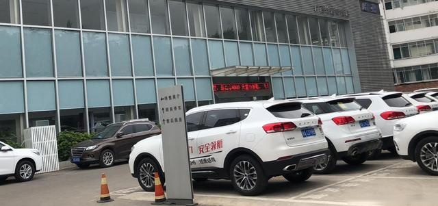 如果看到4S店的展车或试驾车在打折出售，是否能买呢？