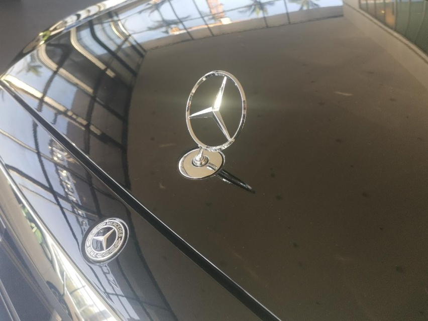 实拍奔驰S级S500L 4MATIC，车长超5米3，一坐进去就舍不得下
