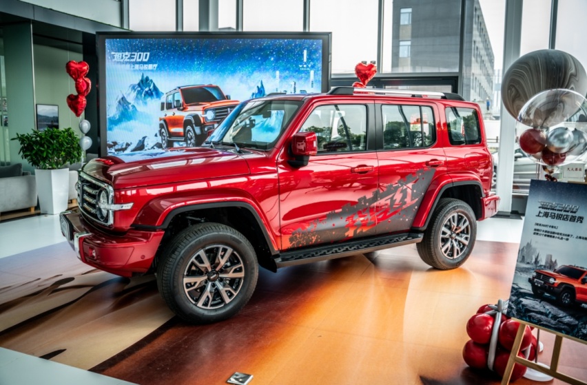 20万预算，排队等坦克300，还是优惠买RAV4？