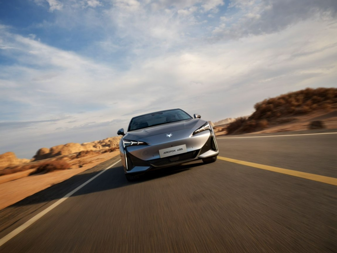 極狐銷量越來越好的原因找到了!11.98萬起極狐新阿爾法S5上市 極狐銷量越來越好的原因找到了!11.98萬起極狐新阿爾法S5上市