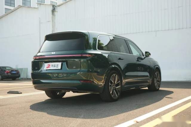 500万以内最好的家用SUV，家里领导坐了3天说：这车适合跑长途