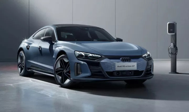 奥迪最贵电动车预售148万元，奥迪RS e-tron GT值吗？