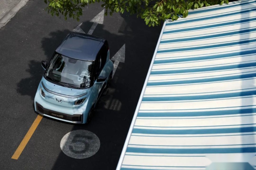 复制宏光MINIEV表现？五菱NanoEV开启盲订：尺寸更小、续航更长