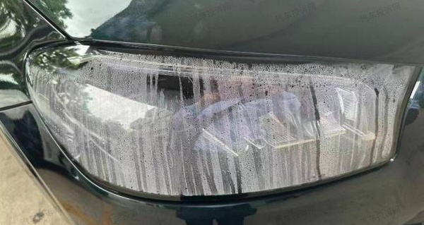 GLS450出现大灯进水等问题，车主要求4S店尽快解决