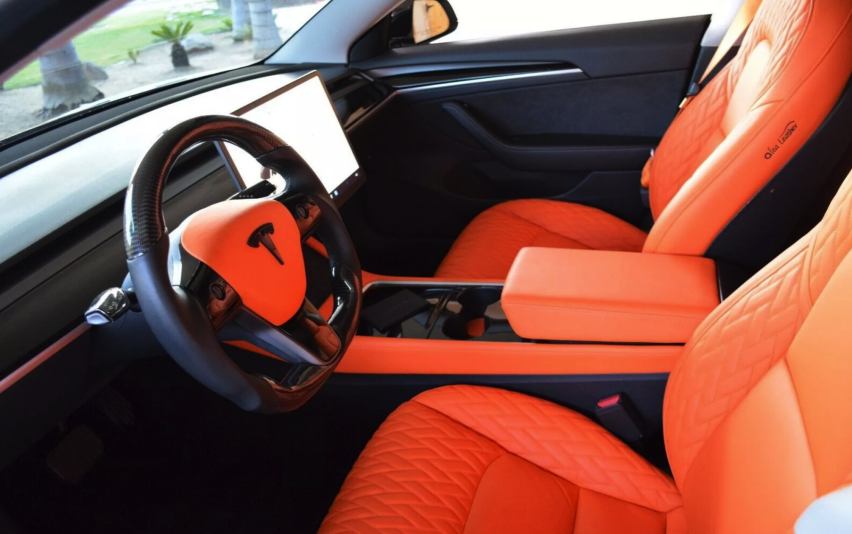 一台卖7.9万美元的特斯拉Model 3，你见过吗？