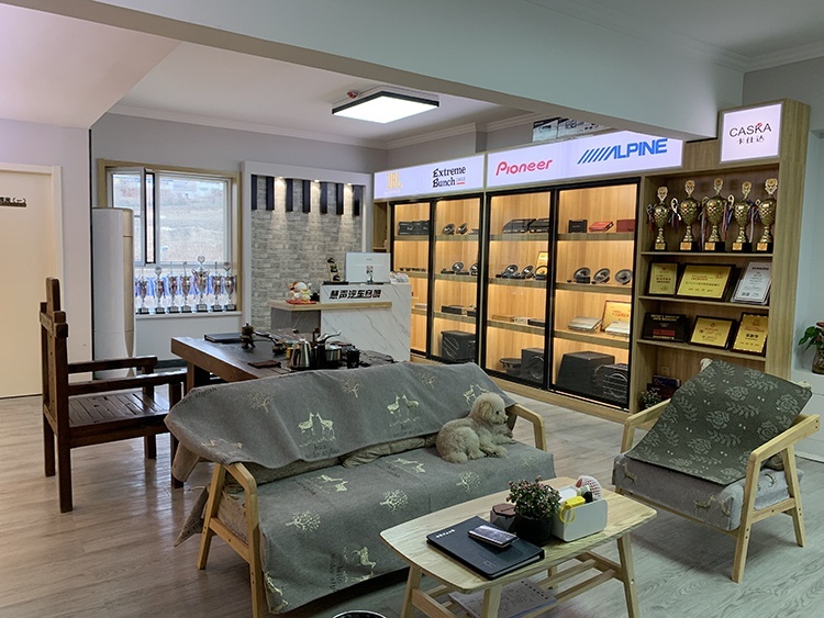 店面全新升级，乌鲁木齐慧声汽车音响改装店盛大开业