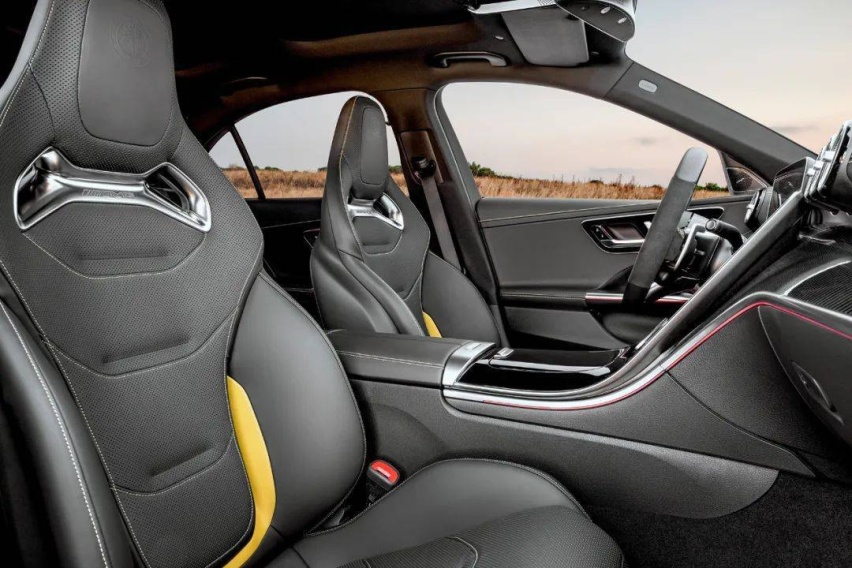全新AMG C63发布！四缸2.0T能行吗？