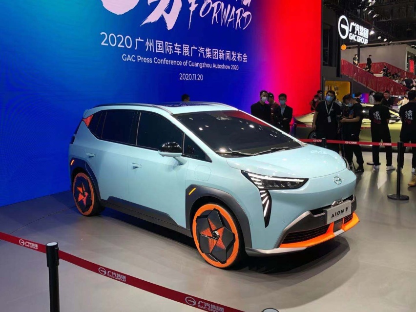 越级轴距，造型个性还有5G科技，广汽Aion Y广州车展首发