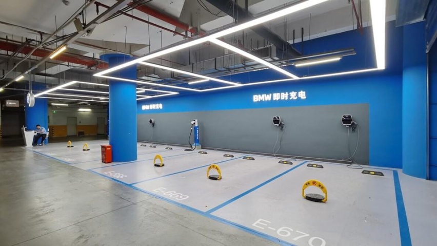 预谋1000V干掉增程，所以奔驰和宝马合作超充站？