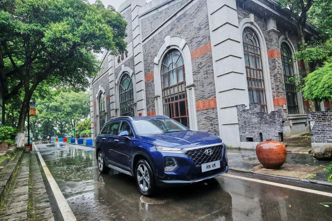 车市惊现“宝藏男孩”，黑科技、大六座，还有挖不完的惊艳才能！