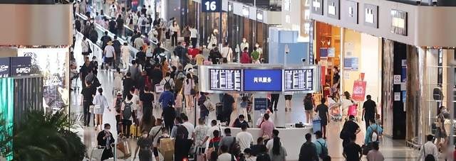 昆明长水国际机场停车场收费标准2022，长水机场哪里停车划算？