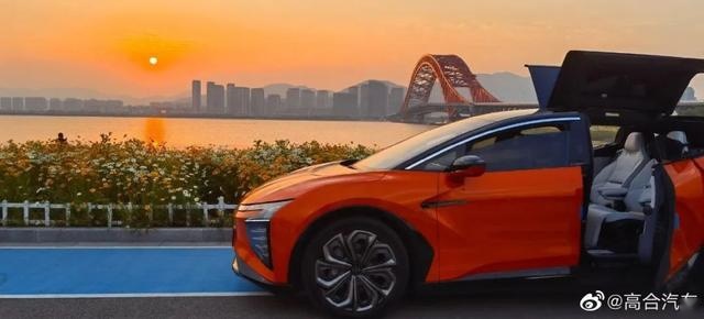 卖最贵的车、撒最大的谎，高合用摆烂重新定义“豪华车”