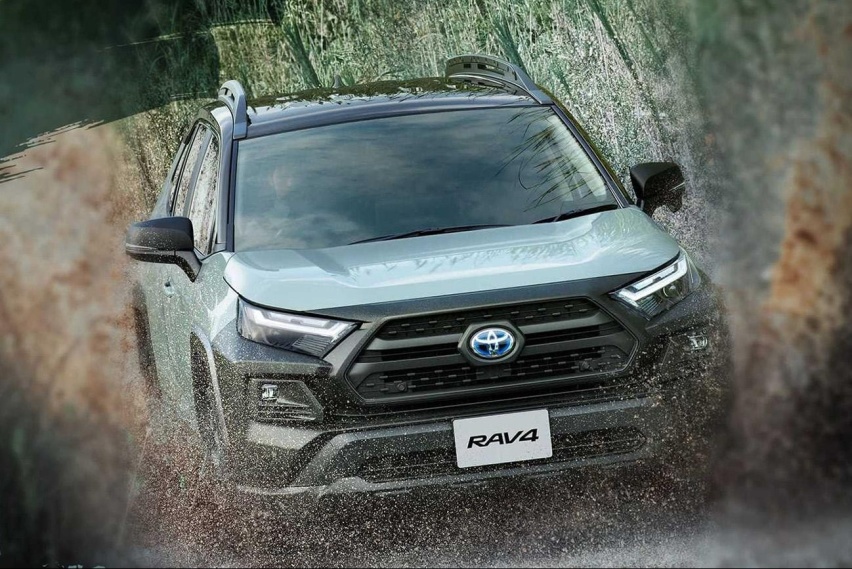 丰田RAV4即将改款 新车酷似长安CS75 PLUS 提供2.5L混动
