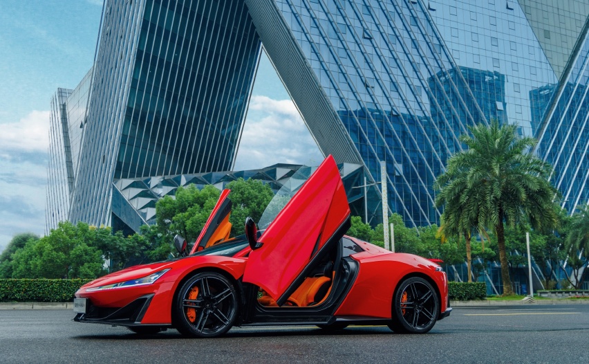特斯拉Model S不香了 1.9秒破百128.6万昊铂SSR上市